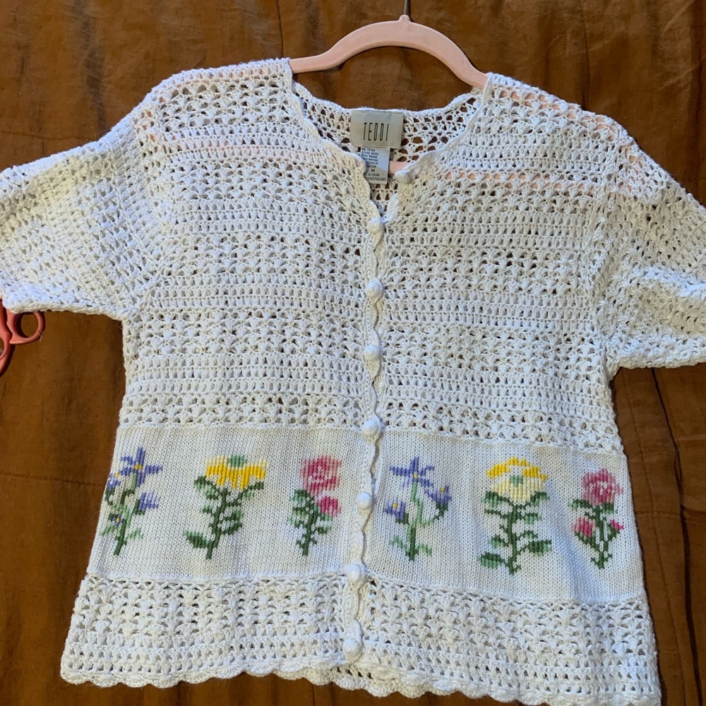 Vintage Crochet Floral Cardigan Top